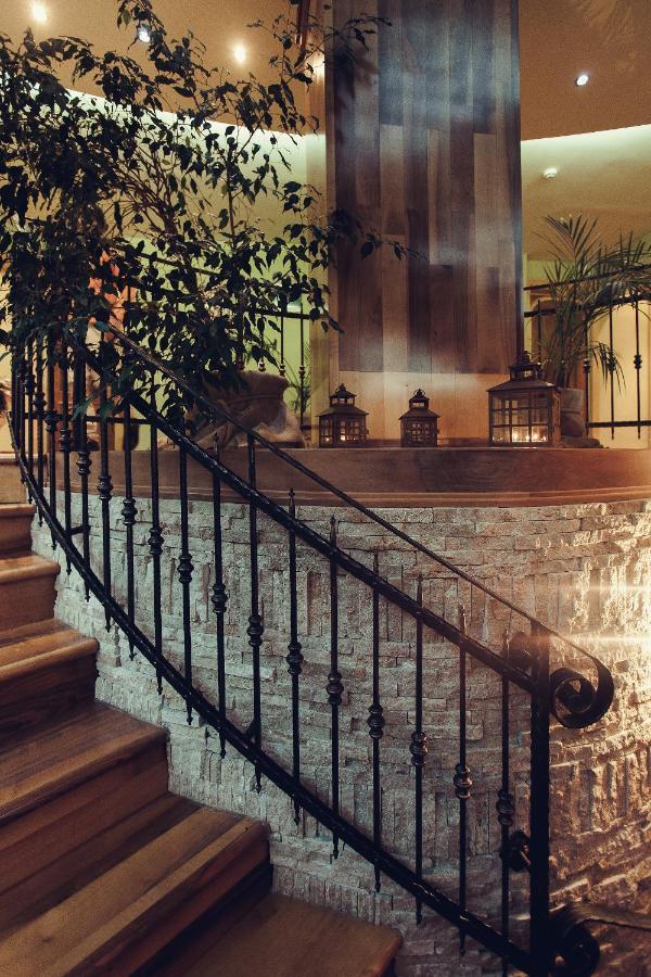 Denisa Boutique Hotel โปยานาบราซอฟ ภายนอก รูปภาพ